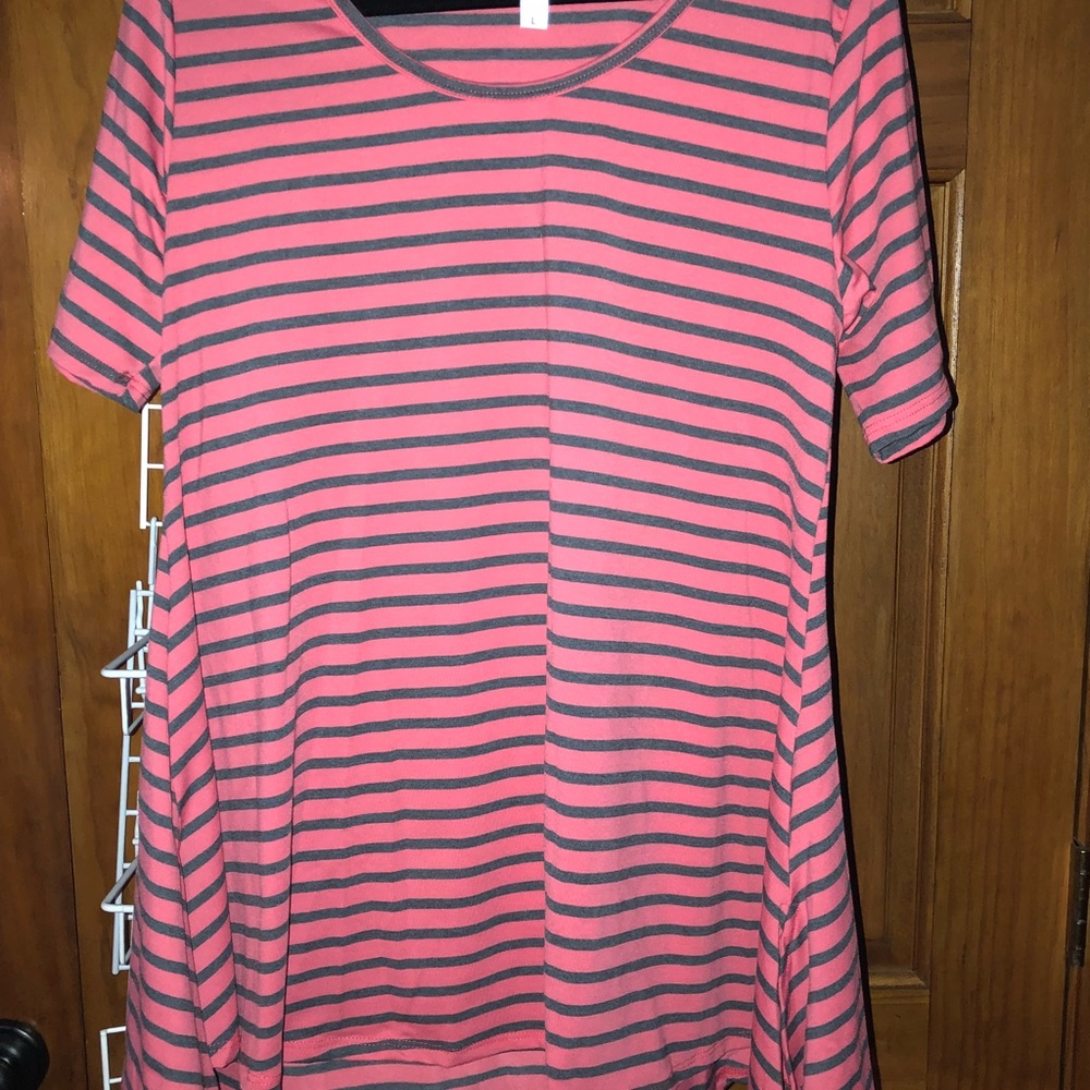 Lularoe perfect T